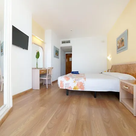 Готель Relaxia Beverly Park 3*